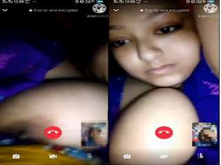 Sexy Desi Girl Showing Her Boobs on Video Call