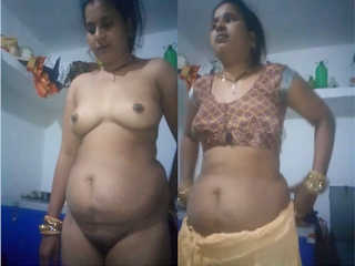 Village Bhabhi Shows her Boobs and Pussy