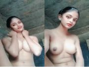 Hot Indian Village girl Record her Nude Video